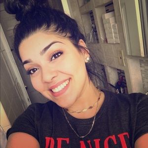 Meet your Posher, Angela